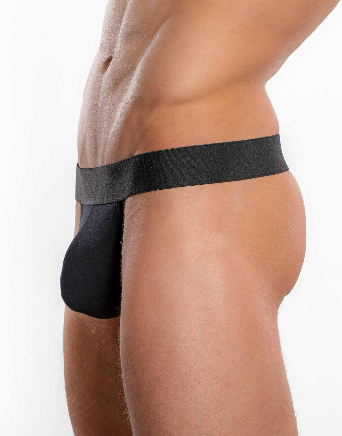 Man wearing the A-String Kilian by WILDYOU
